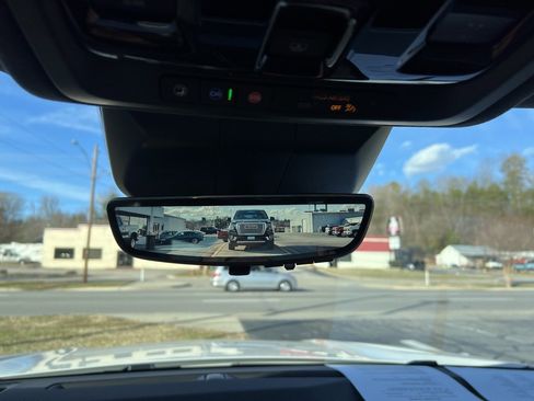 Certified 2025 Cadillac Escalade Sport Platinum image 31