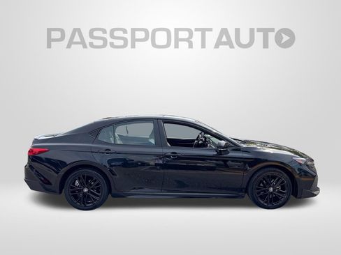 Used 2025 Toyota Camry SE w/ Convenience Package AWD/4WD image 9