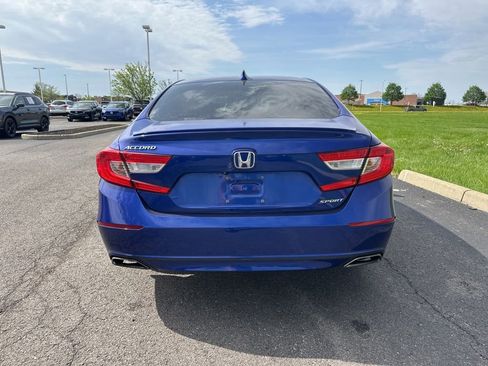 Used 2019 Honda Accord Sport image 8