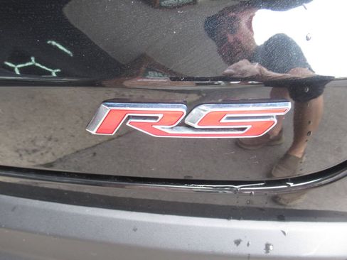 Used 2024 Chevrolet Trax RS FWD image 12