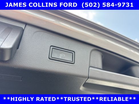 Used 2024 Volkswagen Atlas SEL AWD/4WD image 18
