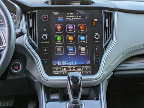 Used 2022 Subaru Outback Limited image 15