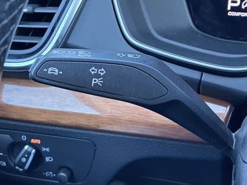 Used 2023 Audi Q5 2.0T Premium Plus image 29