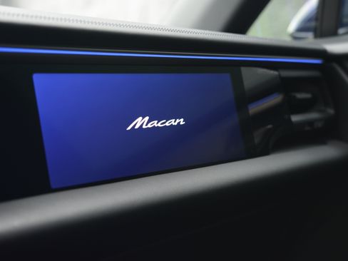 Used 2024 Porsche Macan 4 Electric AWD/4WD image 30