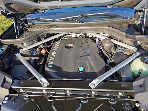 New 2026 BMW X7 xDrive40i w/ Premium Package image 33