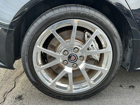 Used 2010 Cadillac CTS V image 28