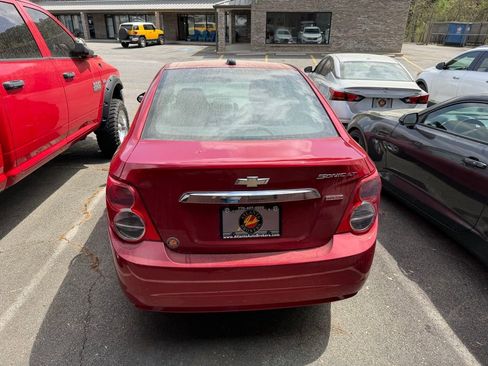 Used 2015 Chevrolet Sonic LT image 5