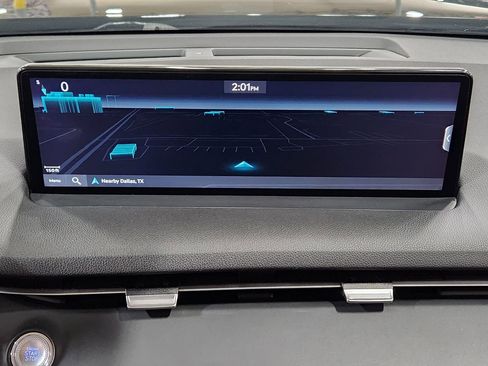 Used 2024 Genesis GV70 2.5T w/ Select Package image 37