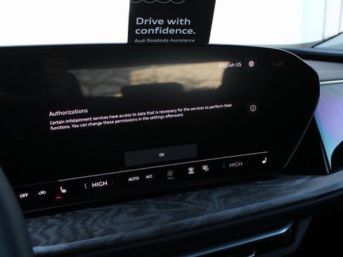 New 2025 Audi Q5 Premium Plus image 17