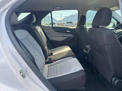 Certified 2024 Chevrolet Equinox LT FWD image 28