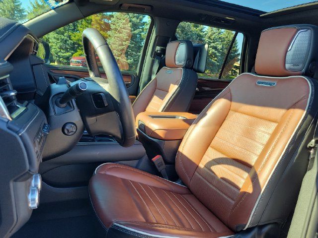 Certified 2024 GMC Yukon Denali Ultimate AWD/4WD image 5