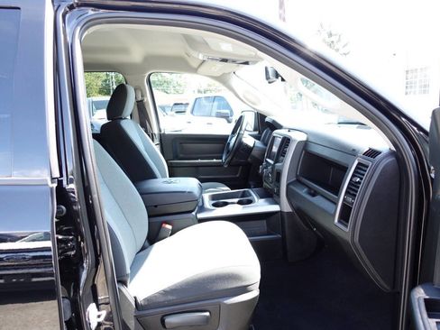 Used 2021 RAM 1500 Express w/ Wheel & Sound Group image 33