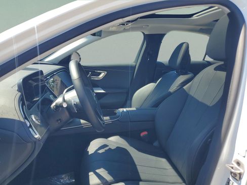 Certified 2025 Mercedes-Benz E 350 4MATIC Sedan image 15