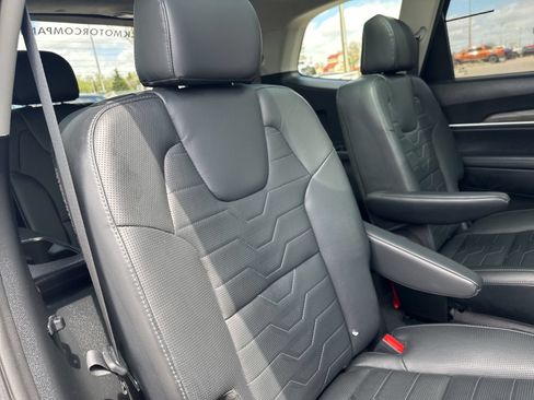 Used 2020 Kia Telluride SX w/ SX Prestige Package AWD/4WD image 32