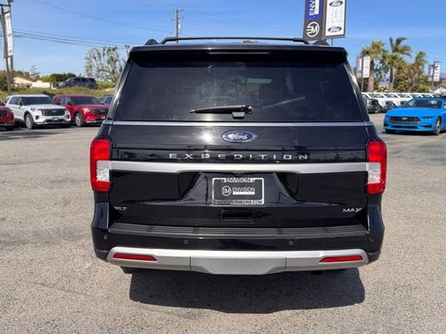 Certified 2024 Ford Expedition Max XLT image 11