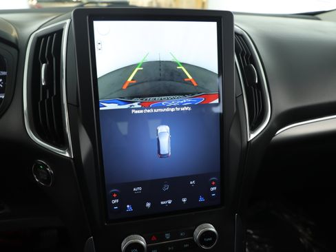 Certified 2022 Ford Edge Titanium w/ Equipment Group 301A image 14