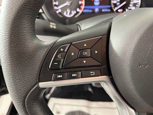 Used 2024 Nissan Altima 2.5 SV image 23