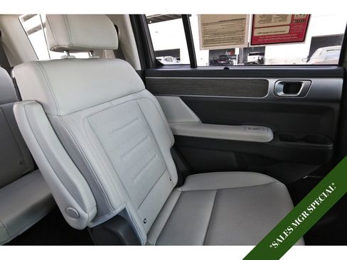 Used 2024 Hyundai Santa Fe Calligraphy image 14