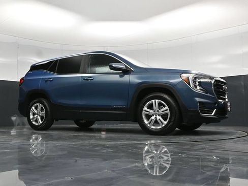 Used 2024 GMC Terrain SLE AWD/4WD image 57