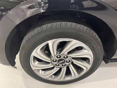 Certified 2022 Lincoln Navigator Reserve image 8