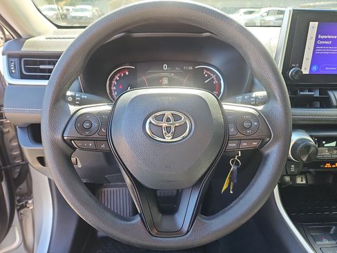 Used 2023 Toyota RAV4 LE AWD/4WD image 15