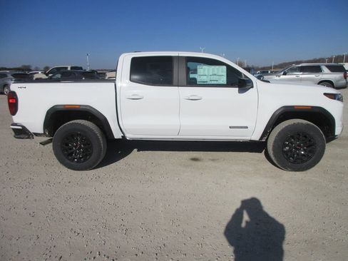 New 2026 GMC Canyon Elevation w/ Convenience Package AWD/4WD image 3