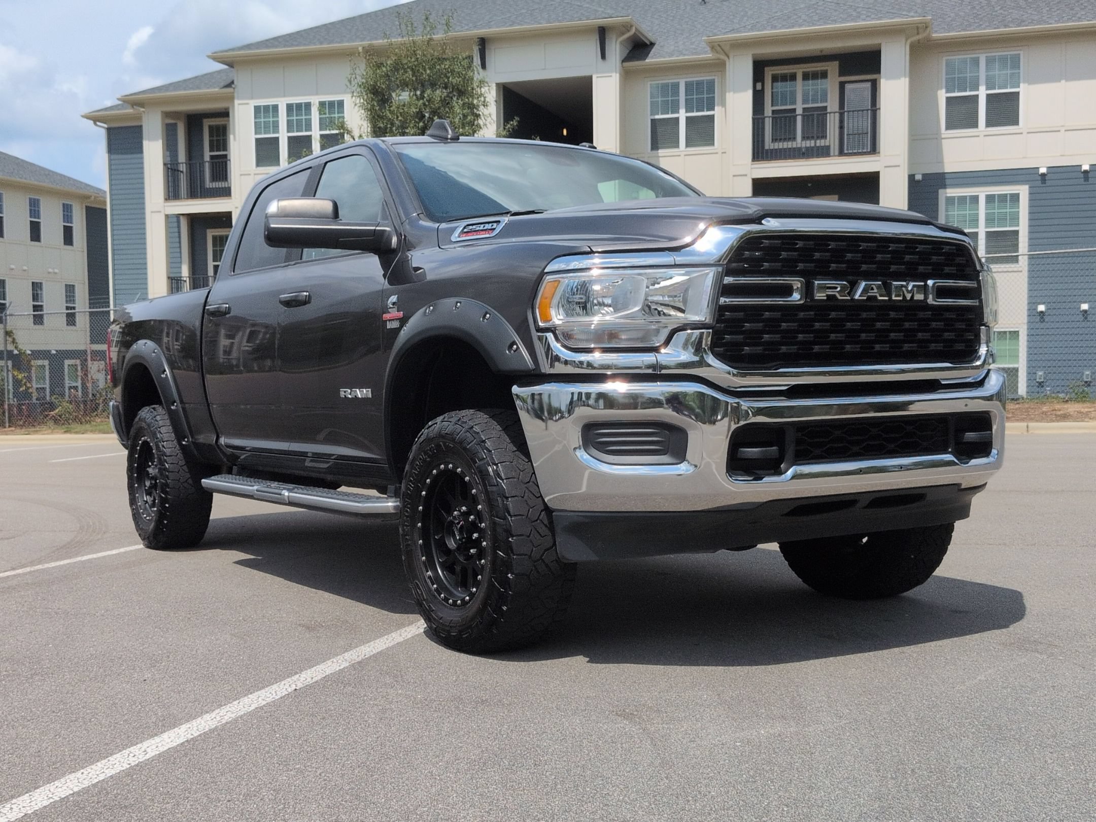 Used 2022 RAM 2500 Big Horn AWD/4WD image 1