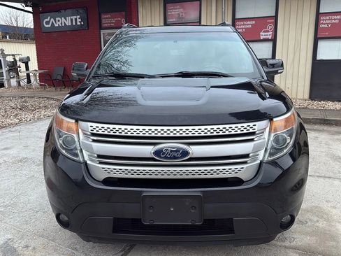 Used 2012 Ford Explorer XLT image 2