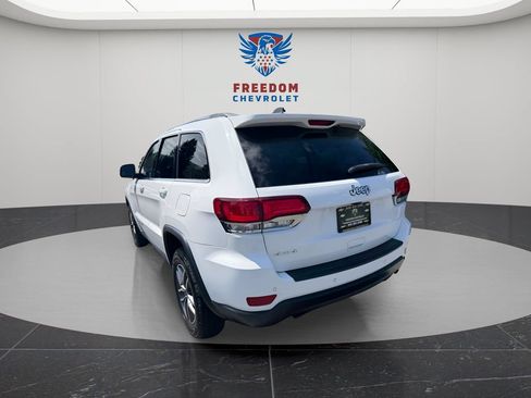 Used 2020 Jeep Grand Cherokee Laredo w/ Quick Order Package 2BN North AWD/4WD image 4
