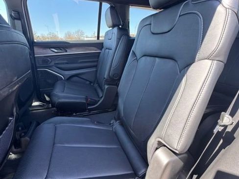 New 2026 Jeep Grand Cherokee L Limited AWD/4WD image 11