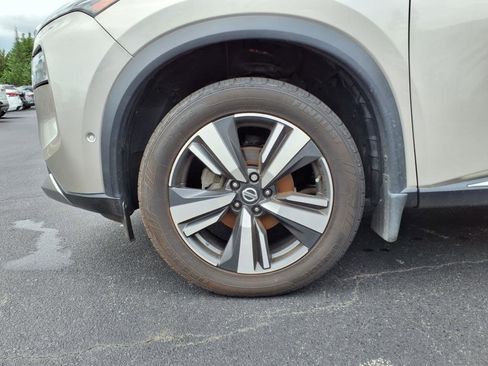 Used 2021 Nissan Rogue Platinum image 23