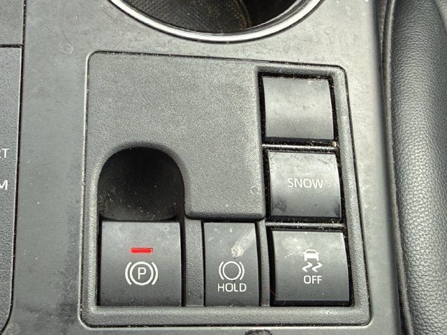 Used 2024 Toyota Highlander XSE FWD image 22