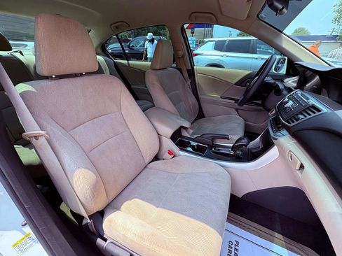 Used 2014 Honda Accord Hybrid Sedan image 21