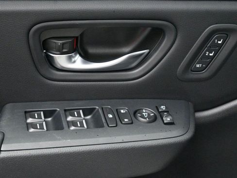 Used 2024 Honda Pilot TrailSport image 12