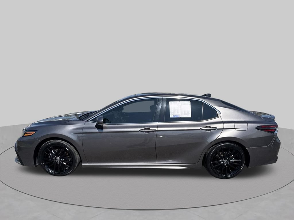 Used 2023 Toyota Camry XSE FWD image 4