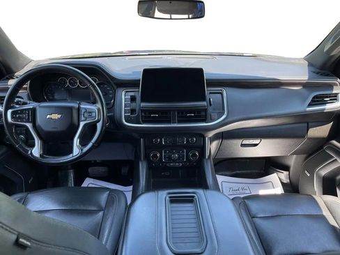 Used 2021 Chevrolet Suburban LT AWD/4WD image 25