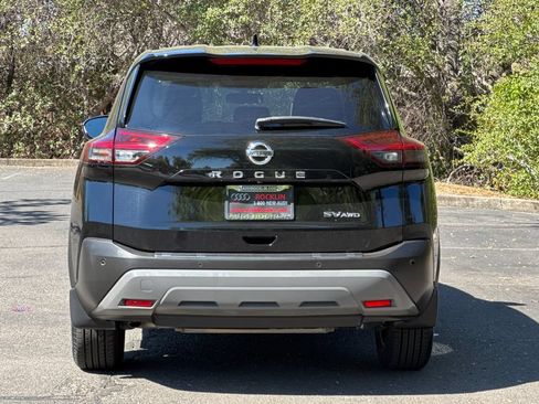 Used 2021 Nissan Rogue SV AWD/4WD image 6