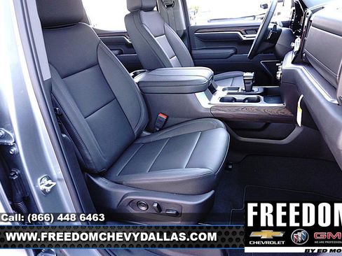 New 2026 GMC Sierra 1500 SLT image 10