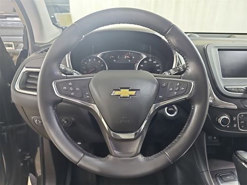 Certified 2020 Chevrolet Equinox LT w/ Driver Convenience Package image 23
