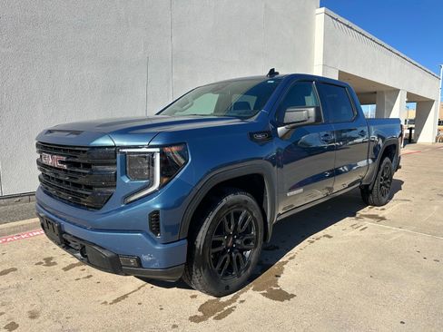 Used 2025 GMC Sierra 1500 Elevation image 3