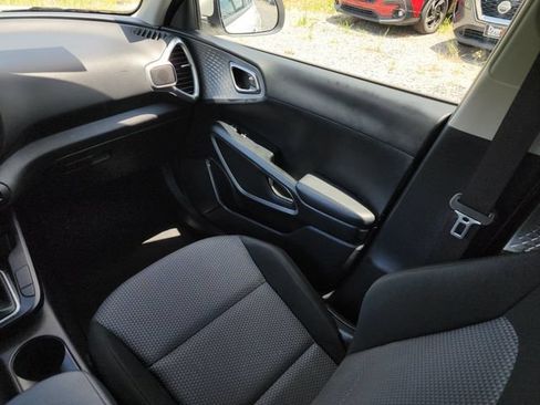 Certified 2024 Kia Soul LX w/ Option Group 015 FWD image 18
