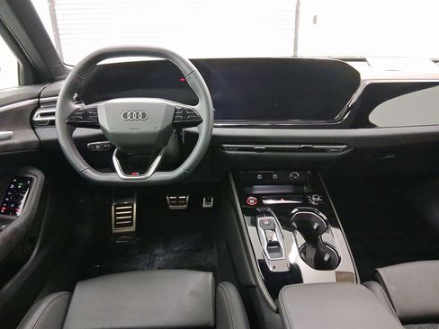 Used 2025 Audi S5 Premium Plus w/ Premium Plus Package image 4
