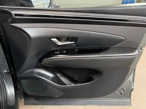 Used 2022 Hyundai Tucson Limited AWD/4WD image 11