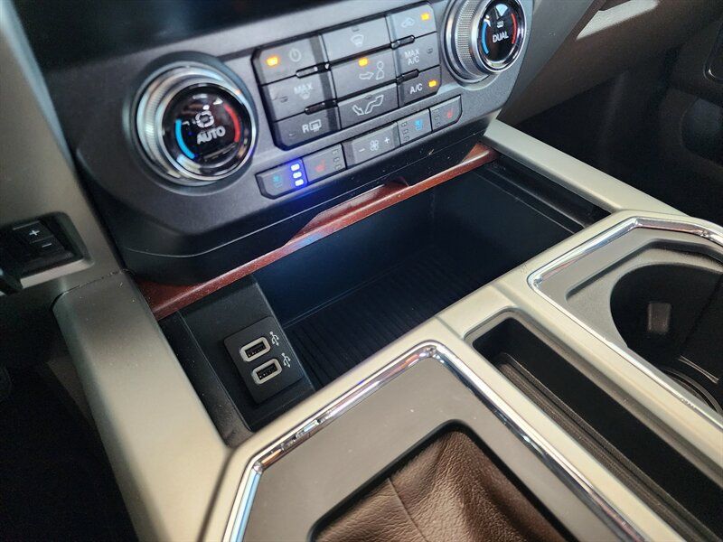 Used 2019 Ford F150 King Ranch w/ Equipment Group 601A Luxury AWD/4WD image 52