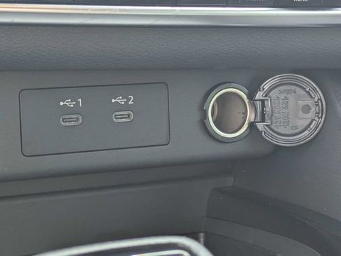 Used 2025 Nissan Rogue SV w/ SV Premium Package image 22