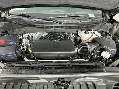 Used 2025 Chevrolet Silverado 1500 LT Trail Boss w/ LT Trail Boss Premium Package AWD/4WD image 31