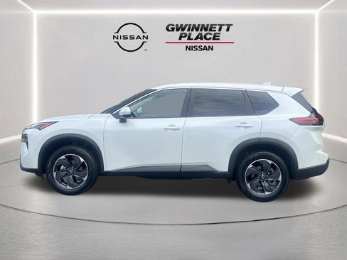 Certified 2025 Nissan Rogue SV AWD/4WD image 21