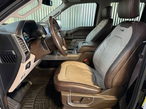 Used 2019 Ford F150 Limited image 11