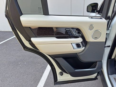 Used 2020 Land Rover Range Rover Autobiography image 59