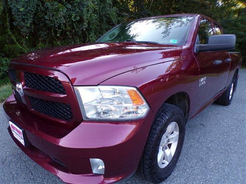 Used 2018 RAM 1500 Express image 3